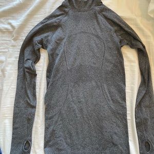 Lululemon turtleneck top